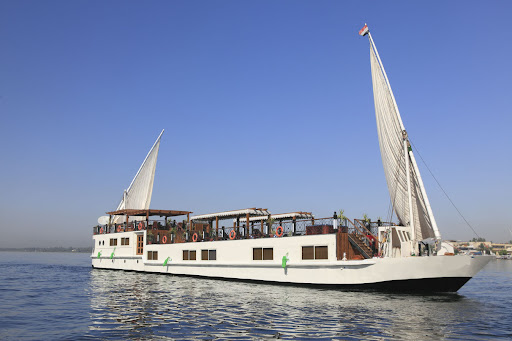 Merit Dahabeya Luxury Nile Cruise 5 Days